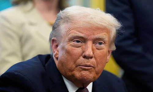 特朗普称对《纽约时报》提起150亿美元诽谤诉讼缩略图