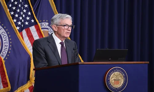 鲍威尔：美联储“坚定致力于”保持其不受政治影响的独立性缩略图