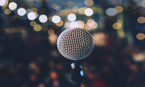 ICMarkets为什么我不能在市场观察窗口中看到所有的金融工具？我想更改图表上的时间，我可以这样做吗？缩略图