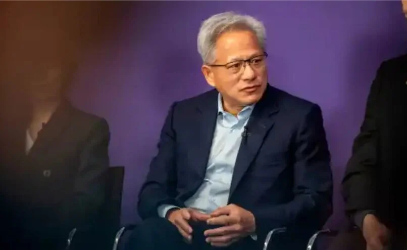 最新！黄仁勋“最直白表态”：中国AI将击败美国缩略图